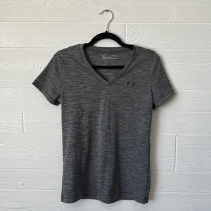 under Armour gray loose fit v-neck tshirt size small